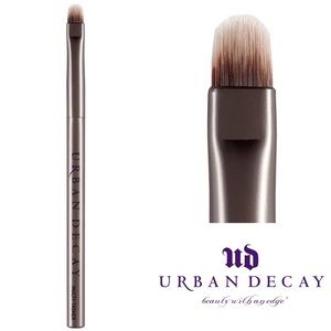 NEW URBAN DECAY Good Karma Multi-Tasker Brush